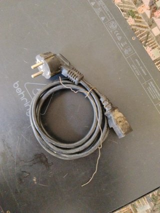 Etapa Behringer KM1700