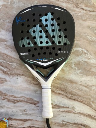 Pala Adidas Arrow Hit Light