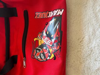 Zaini Rossi con Design Marquez