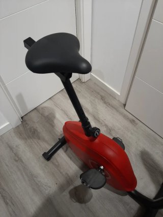 Bicicleta Estática Roja