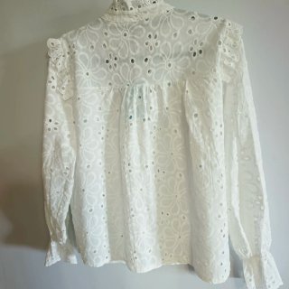 Blusa Blanca Euronice Bordada T.U. con Etiqueta.