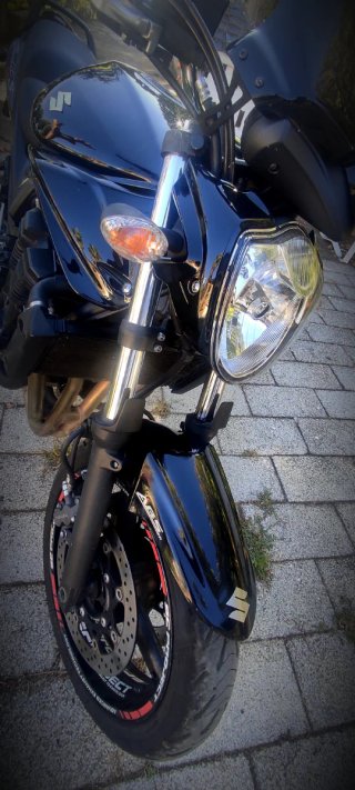 Suzuki GSF 650 Naked Negra