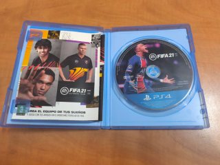 PS4 FIFA 18 y FIFA 21