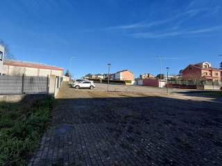 Terreno en venta en Perillo en Oleiros