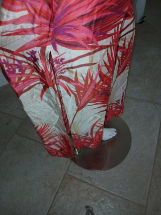 Tuta lunga con spalline,stampa floreale con spacch