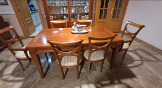 Comedor completo de madera maciza en buen estado