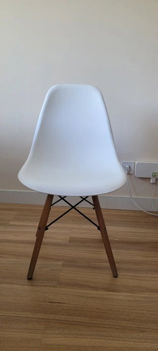 Mesa de comedor y 4 sillas