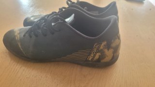 Zapatillas Nike Fútbol Sala T44 Negro/Dorado
