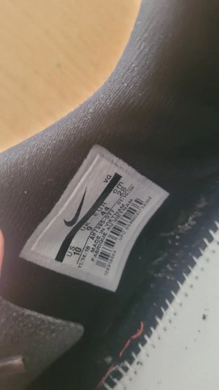 Zapatillas Nike Fútbol Sala T44 Negro/Dorado