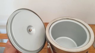 Cubitera y cafetera termo vintage