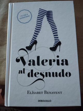 VALERIA EN BLANCO (SAGA VALERIA 3).