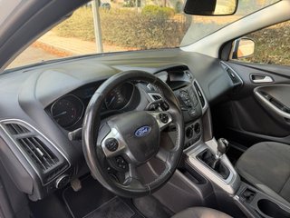 Ford Focus 1.6 TDCI  2012 em excelente estado