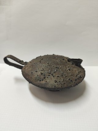 Lucerna antica in ferro
