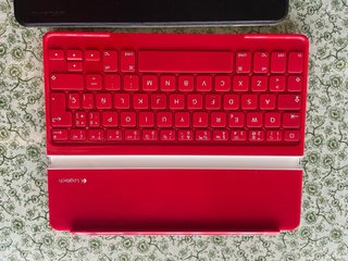 iPad Air 2 + Teclado + Funda Dorada