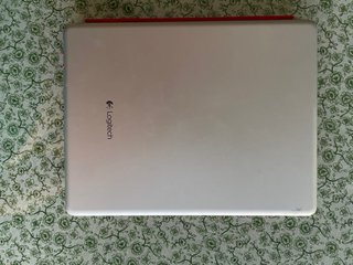 iPad Air 2 + Teclado + Funda Dorada