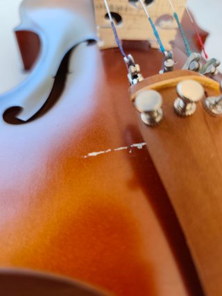Violín 4/4 IRIN AV-207 con estuche y arco incluido