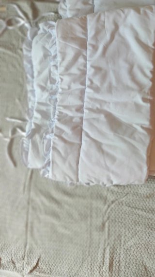 Parachoques para cuna con volantes