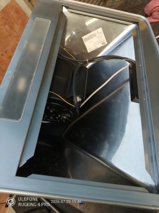Campana extractora de cocina en buen estado