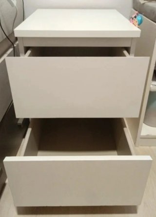 Mesita de noche Malm blanca