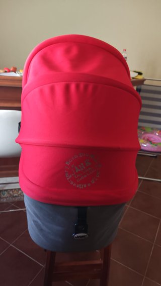Capazo Jané cochecito bebe Muum Rojo