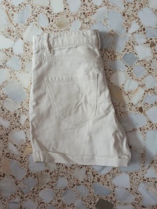 Shorts vaqueros beige ONLY