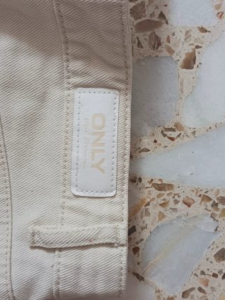 Shorts vaqueros beige ONLY