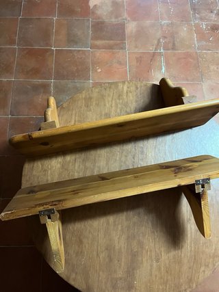Baldas de madera de pino