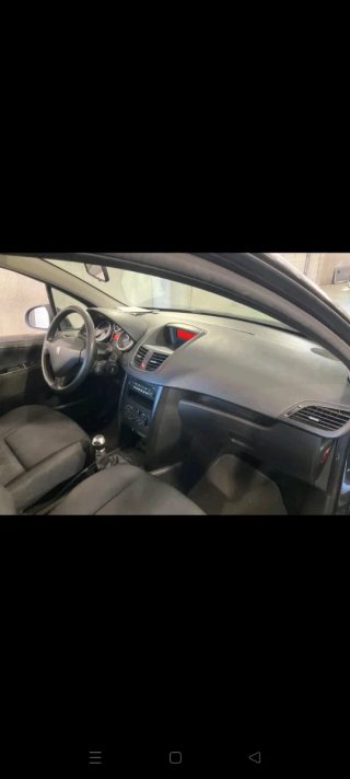Peugeot 207 1.4 gasolina 2007