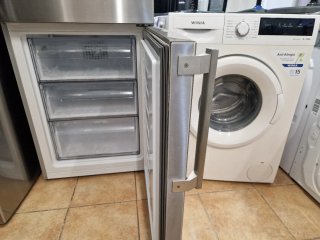 Oferta pack Nevera marca GRUNDIG altura 2 metro.