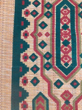 Alfombra decorativa hilos