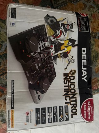Mesa mezclas Hercules DJControl Instinct