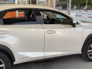Lexus NX 2.5 300h Business Navigation 2WD