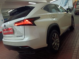 Lexus NX 2.5 300h Business Navigation 2WD