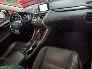 Lexus NX 2.5 300h Business Navigation 2WD