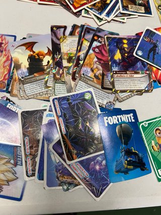 Lote +100 Cartas Coleccionables Variadas