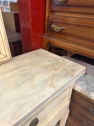 ENTRADITA BLANCA CON MÁRMOL