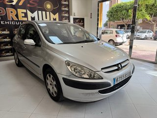 ITV27//ETIQUETA B// Peugeot 307 2003