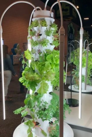 Torre de cultivo aeropónico