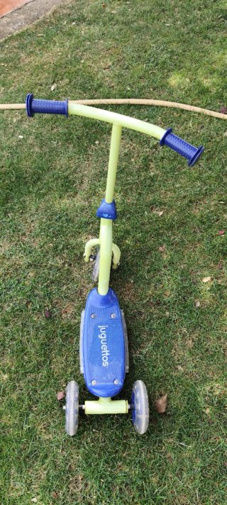 Patinete de 3 ruedas Juguettos