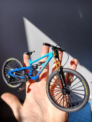 Bicicleta MTB Miniatura metálica Colección