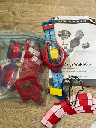 Gran lote de Superzings, incluye el reloj
