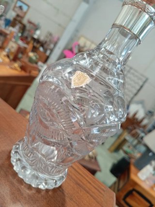 Botella licorera cristal y plata