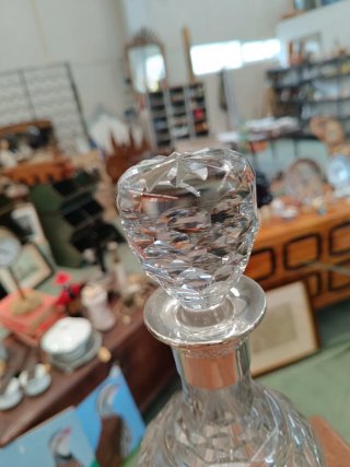 Botella licorera cristal y plata