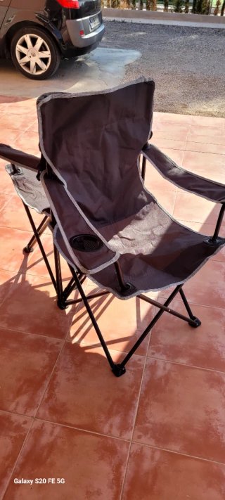 Silla plegable camping negra y gris