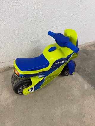 Correpasillos Moto Molto Juguettos para niños