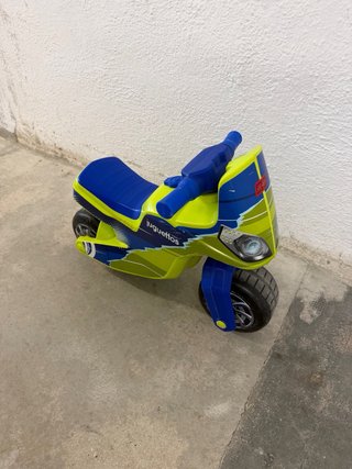 Correpasillos Moto Molto Juguettos para niños