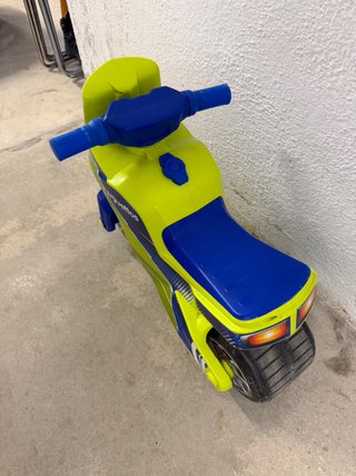 Correpasillos Moto Molto Juguettos para niños