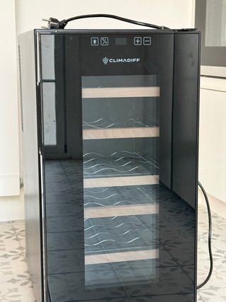 Vinoteca Climadiff 18 botellas