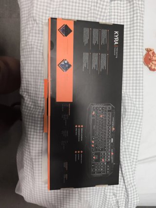 Teclado Gaming Krom Kyra RGB LED
