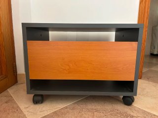 Mueble auxiliar con ruedas